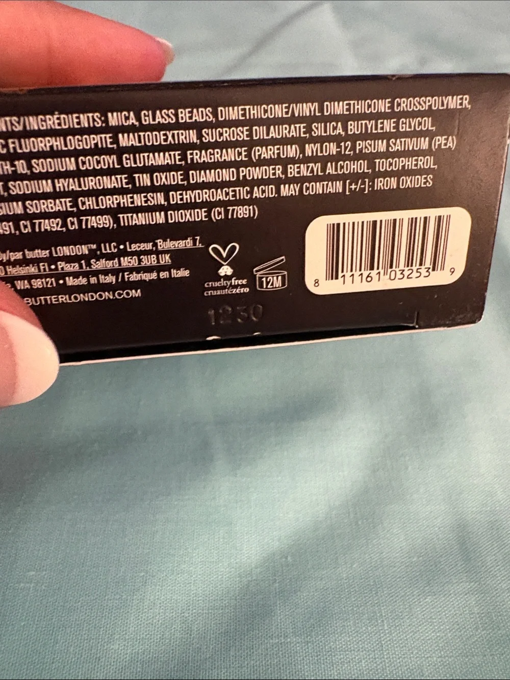 butter LONDON LumiMATTE Blurring Finishing & Setting Powder Tan/Deep